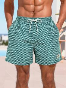 Manfinity Swimmode Shorts de playa con cordón en la cintura y estampado de letras para hombre, hawaianos