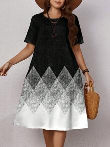 EMERY ROSE Plus Size Women Textured Geometric Ombre Print Dress, Suitable For Summer