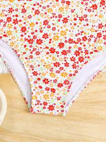 Tween Girl Ditsy Floral Beach Swimwear Set - Multicolor - View 5