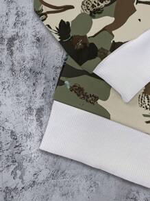 Manfinity Dauomo Men's Casual Minimalist Round Neck Camo Sweatshirt, Everyday Wear