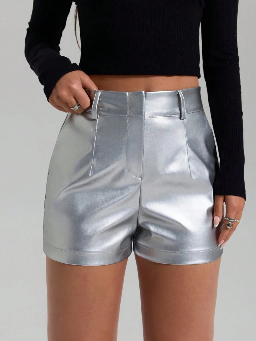 CasuGlow Damen einfarbige PU Shorts mit hoher Taille
