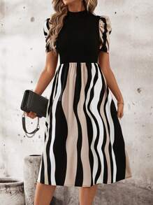 SHEIN Clasi Đầm mini họa tiết hình học thoải mái thanh lịch cho nữ - Nhiều màu - Xem 6