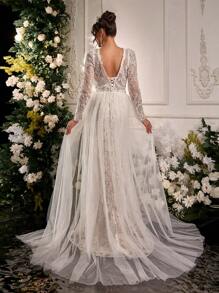 Glamrae 优雅奢华白色亮片串珠网眼花卉刺绣深 V 领喇叭袖紧身美人鱼尾拼接闪亮薄纱露背系带婚纱 - 白色 - 查看 3