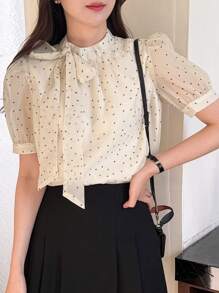 DAZY 女士优雅波尔卡圆点短袖系带套头衫，商务休闲女装秋季 - 杏色 - 查看 2