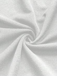 Manfinity Homme Camiseta blanca de manga corta ajustada con estampado de elementos de pareja de dibujos animados casual para el Día de San Valentín, adecuada como regalo para el novio