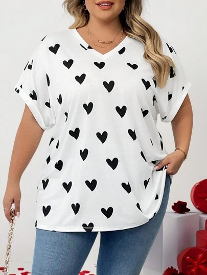 SHEIN CURVE+ CURVE PLUS /Valentine's Day/Plus Size Valentine's Day T-Shirt, Heart V-Neck Short Sleeve T-Shirt For Summer
