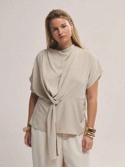 MUSERA Plus Size Woven Short Sleeve Tie Front Top For Date Night, Girls Night, Sexy, Holiday, Occasion, Wedding Guest Spring  Easter Summer Elegant