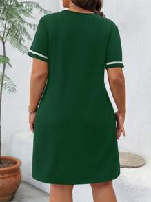 EMERY ROSE Vestido casual de punto negro con cuello en V y cinta de contraste, talla grande para verano