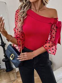 SHEIN Clasi Camiseta roja con mangas de malla de lunares y lazo asimétrico en el hombro