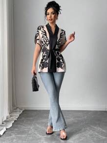 Chiquease 女士优雅时尚定位印花系带前开衩下摆休闲衬衫 - 杏色 - 查看 6