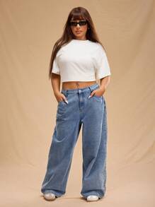 Forever 21 Plus Size Women's Front Button Pocket Simple Jeans, Casual Daily Wear - Blue - View 4