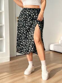 SHEIN EZwear 夏季大码休闲黑色碎花开衩半身裙