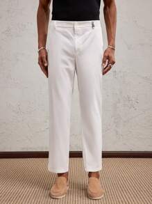 SHEIN X ELOISA & ORSON AKNOTIC Business Casual Pantalones rectos casuales de hombre con decoración de letra metálica tejida en blanco, apropiados para uso diario en primavera/verano, regalo de graduación