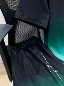 SHEIN Bộ quần short tay ngắn màu ombre cho bé trai tuổi teen, phong cách đường phố Punk Rock giản dị cho hoạt động ngoài trời, tiệc tùng, lễ hội âm nhạc, thích hợp cho mùa xuân/hè, màu đen và xanh lá cây có in hình tiếng Anh - Nhiều màu - Xem 3