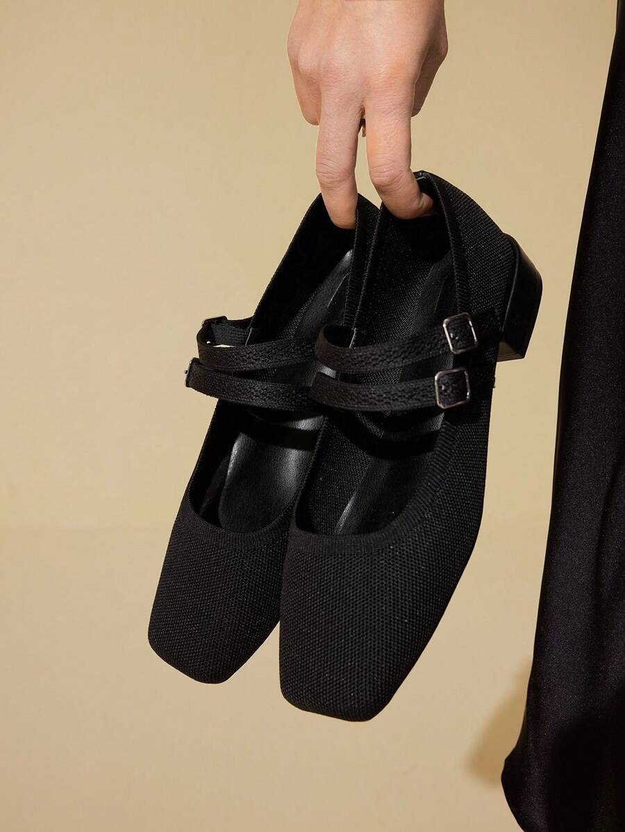 CUCCOO BASICS 时尚黑色金属玛丽珍粗跟平底春季鞋 - 黑色 - 查看 1