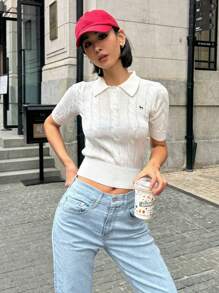 DAZY Old Money 刺绣春夏图案修身短袖 Polo 领针织上衣（女款） - 白色 - 查看 5