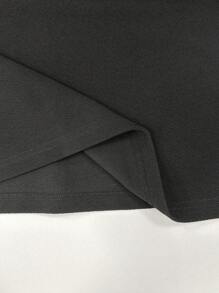 Blusa de mujer talla grande con hombros con recorte y cremallera con aplicaciones de rhinestone - Negro - Ver 6
