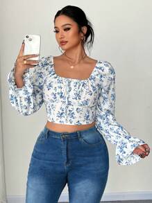 Celure Blusa de talla grande para mujer con mangas acampanadas, cuello cuadrado y cordón, con estampado floral ditsy en blanco