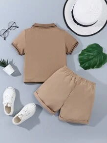 2 pièces/Set Tenue d'été à la mode pour jeune garçon, ensemble t-shirt à manches courtes et short, nouveaux vêtements pour enfants 2024