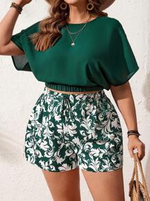 2pcs Plus Size Women Set Solid Bat-Wing Short Sleeve Top And Floral Print Shorts Summer Outfits For Women Plus Beachwear Spring Outfits For Women St Patrick St Patrick Day Vacation Outfits Two-Piece Outfits Summer Clothes - Green - View 5