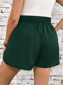 SHEIN LUNE Plus Size Plain Casual Shorts With Pockets, Minimalist Fashion For Everyday Wear St. Patrick's Day Outdoor Essential For Daily Wear