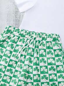 Manfinity Homme Men's Lucky Clover Print Short Sleeve T-Shirt And Shorts 2 Pieces Set Patrick Men's Shamrock Lucky Irish T Shirt Short Sleeve T Shirt Spring T-Shirt And Shorts 2 Pieces Set Summer Men Tops Men 2 Pieces Outfits Shorts Men Summer Clothes Men T Shirt Co Ords Men Shorts Outfit Men Shorts Set Men T Shirt Co Ords Short Outfits For Men