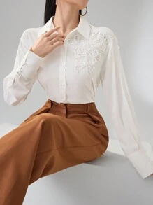 Modelyn 女士优雅亮片花卉装饰衬衫 - 白色 - 查看 4