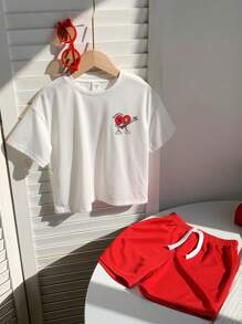 SHEIN 2pcs/Set Young Boys & Girls Casual Korean Style Cute Comfortable Fashion Simple Practical Soft Round Neck T-Shirt And Shorts Set, Suitable For Daily Wear, School, Outings, Sports, Spring/Summer, Valentine's Day - Red - View 5