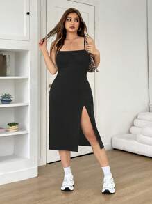 Solflare 大码高弹力黑色褶皱喇叭下摆开衩休闲吊带连衣裙，春夏