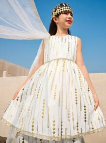 2 件套 Tween Girl 金箔装饰上衣、喇叭裤和斗篷