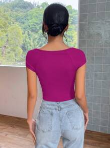 Muchica Camiseta corta negra de punto acanalado con cuello cuadrado estilo ballet