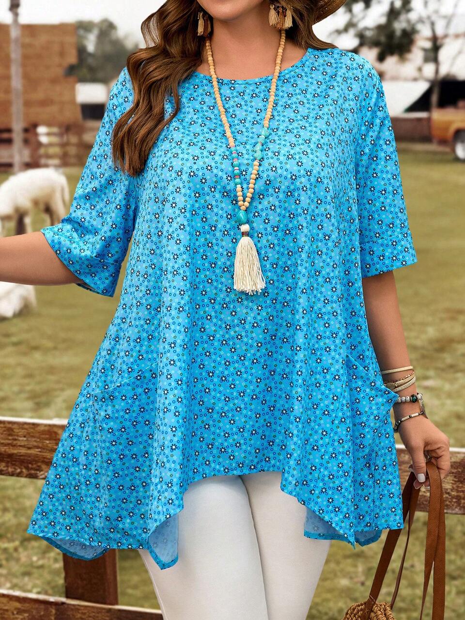 Plus Size Women's Blue Butterfly Ditsy Floral Print Asymmetric Hem Round Neck Short Sleeve Double Pocket Loose Casual Blouse,Summer Boho Vacation Wear