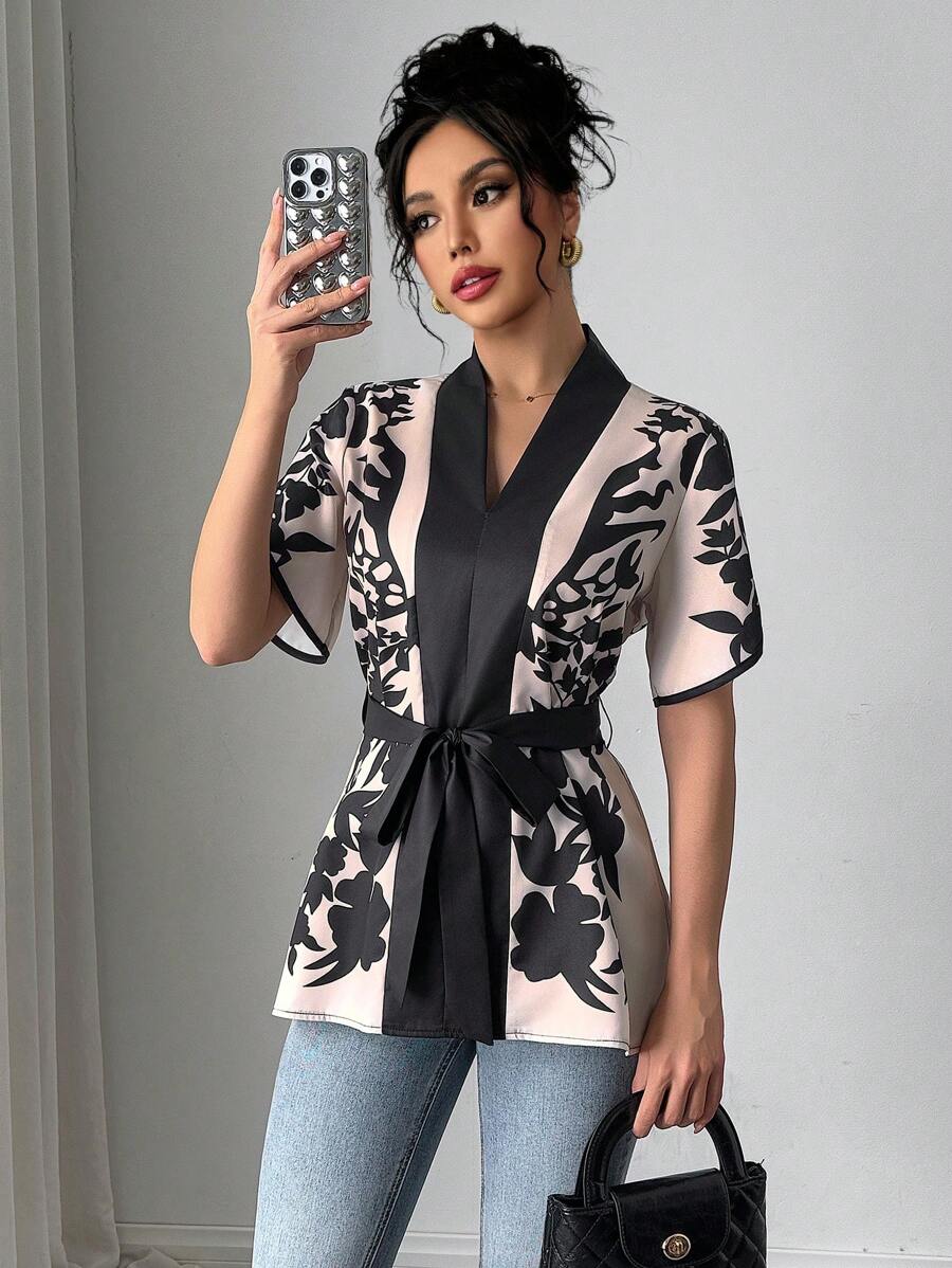 Chiquease 女士优雅时尚定位印花系带前开衩下摆休闲衬衫 - 杏色 - 查看 1