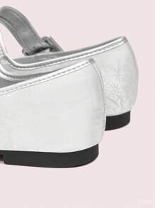 CUCCOO DOLLMOD Women Plant Pattern Square Toe Casual Slip-On Loafers For Daily Wear - Silver - View 8