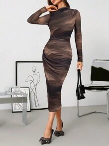 SHEIN Clasi Vestido de mujer de malla plisada con estampado tejido