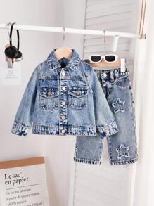SHEIN Set da 2 pezzi per bambino/bimbo piccolo, giacca blu casual a maniche lunghe con bavero carino, e jeans in denim blu oversize con toppe a forma di stella ai bordi grezzi, casual e versatile per abbigliamento da esterno e uso quotidiano del bambino - Blu lavato medio - Visualizzare 1