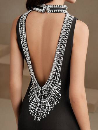 Anewsta Robe longue moulante décolletée dos nu avec col montant, ornée de strass. Vêtement de modestie pour femmes