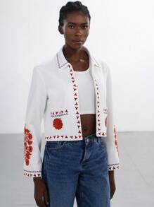 Aveloria Modichic 麂皮领刺绣短夹克外套