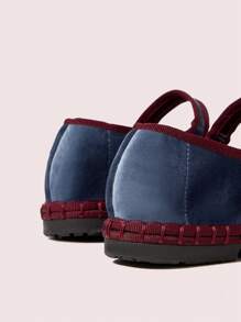 CUCCOO DOLLMOD Zapatos planos de estilo Mary Jane de terciopelo azul medianoche, elegantes y cómodos - Neblina azul - Ver 8