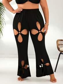 SHEIN Swim Curve 1pc Plus Size Women Hollow Flower Sexy Casual Vacation Beach Cover Up Pants For Summer Beach Vacation - Black - View 1