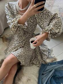 DAZY Vestido corto de mujer con mangas farol, cuello en V y estampado floral, color albaricoque, para primavera/verano/otoño