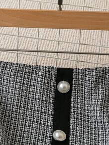 Chiquease Women's Houndstooth Pattern Decoration Buttons Minimalist Skirt With Zipper - Black - View 6