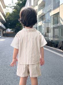 SHEIN 男婴/女婴彩色条纹双面领二合一短袖上衣和松紧腰短裤两件套，夏季休闲时尚，适合街头服饰、家居， - 彩色 - 查看 3