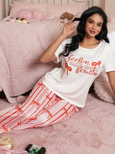 女士字母、蝴蝶结和条纹印花睡衣套装，适合情人节