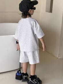 DAZY Set de 2 piezas de Top de manga corta y pantalones cortos con estampado de oso, uso diario casual y minimalista para niño