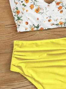 SHEIN Swim Conjunto de traje de baño para mujer con parte superior tipo tirantes finos y Bottom, estampado floral de estilo minimalista, para verano y vacaciones en la playa
