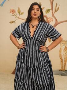 Travachic Plus Size Bohemian Vacation Casual Boho Summer Dress, Black Retro Print & Striped Floral Pattern For Women - Black and White - View 5