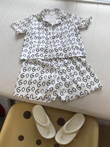 DAZY Young Boy Front Button Short Sleeve All-Over Print Simple Top And Shorts Pajama Set - White - View 8