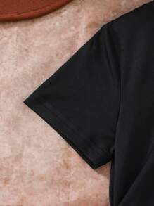 Camisetas para niñas jóvenes para primavera y verano, nuevos estilos Wildeya: camiseta negra con fruncido en el lateral y estampado de estrella, adecuada para actividades al aire libre y uso diario