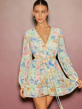 L'Amorae 花卉印花深 V 领层叠喇叭迷你连衣裙